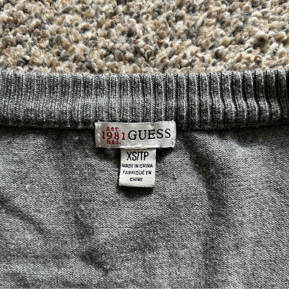 Y2K GUESS Light Grey & Silver Graphic Rhinestone Knit Long Sleeve Top - Picture 7 of 7